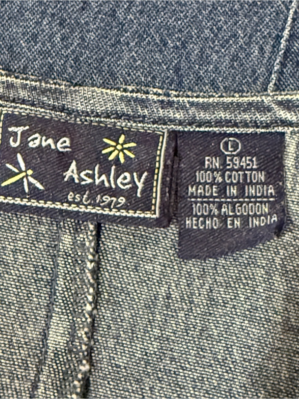 Jane Ashley short sleeved embroidered denim dress. 100% cotton. Sz L.